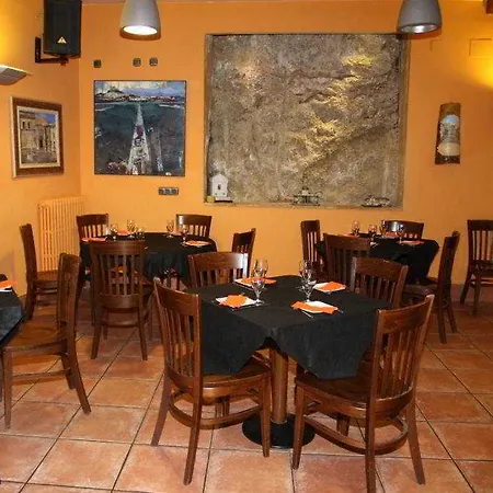 Con Encanto La Façana Pensión
