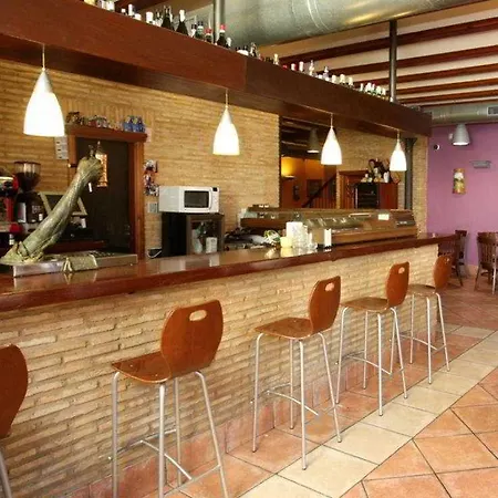 Pensión Con Encanto La Façana 3*